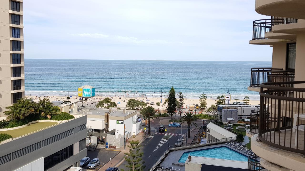 Beach Comber Appartement Gold Coast Buitenkant foto